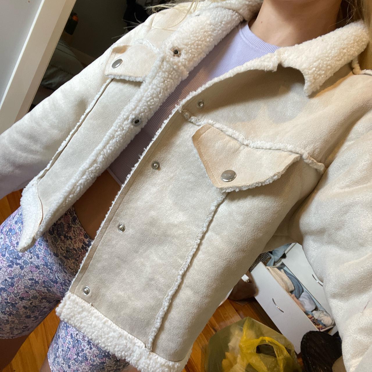 Cream fluffy jacket // sort of cropped - Depop