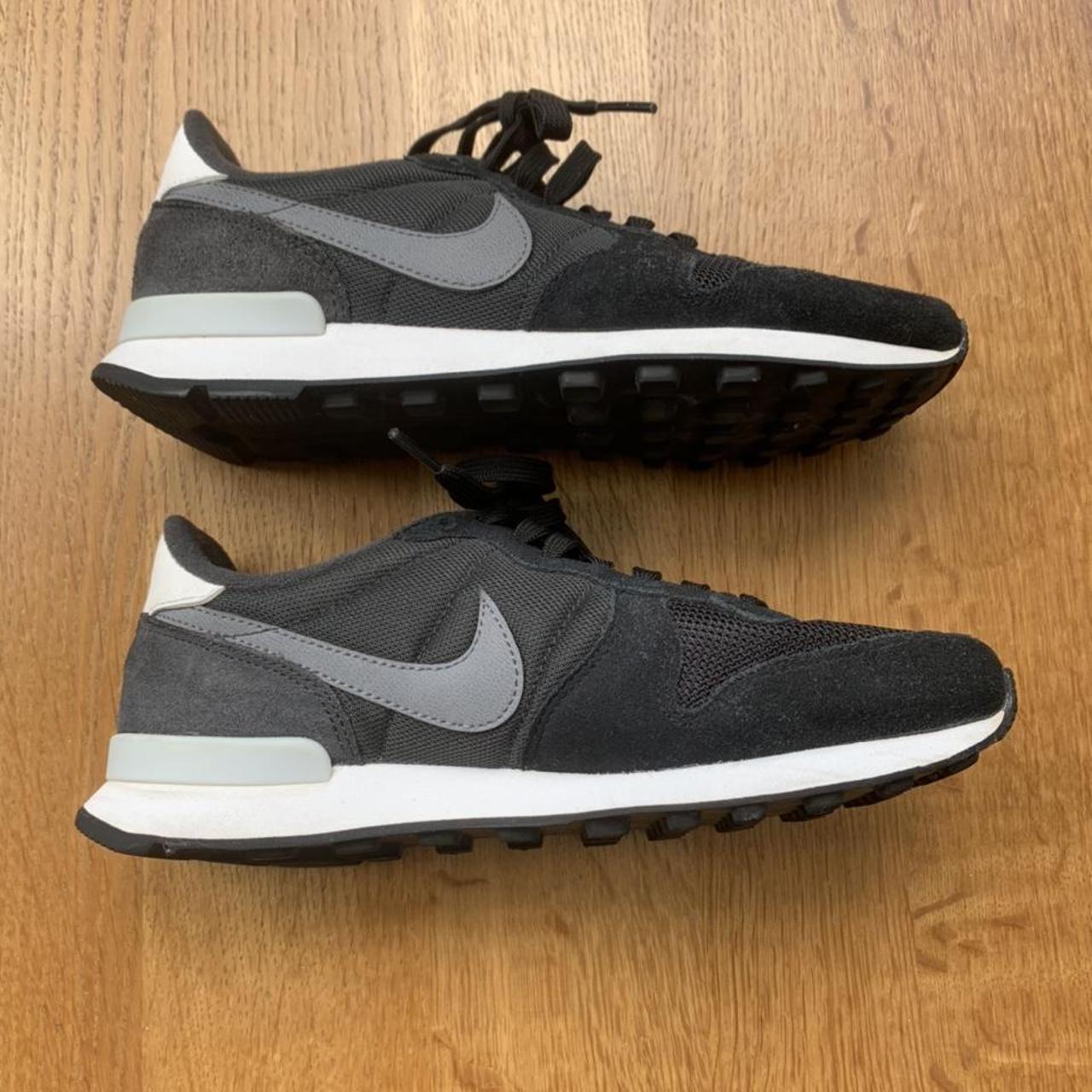Nike women internationalist waffle sole black grey Depop