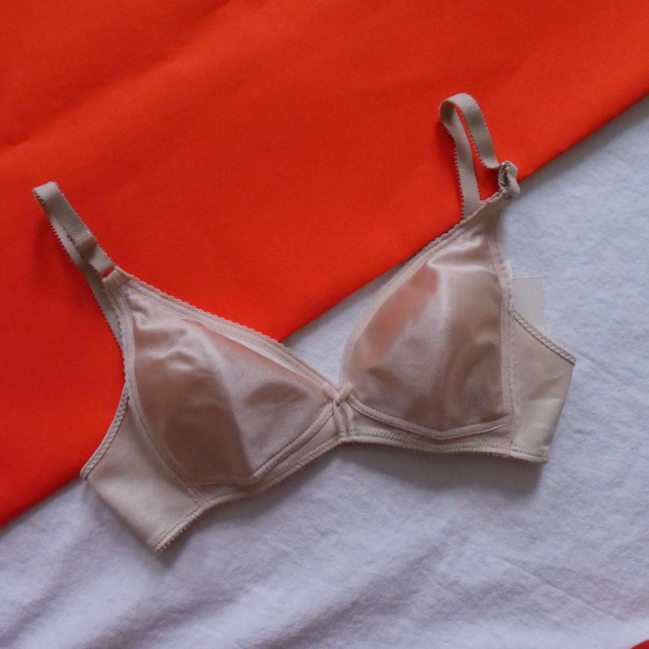 Vintage deadstock 70s/80s retro bra By... Depop