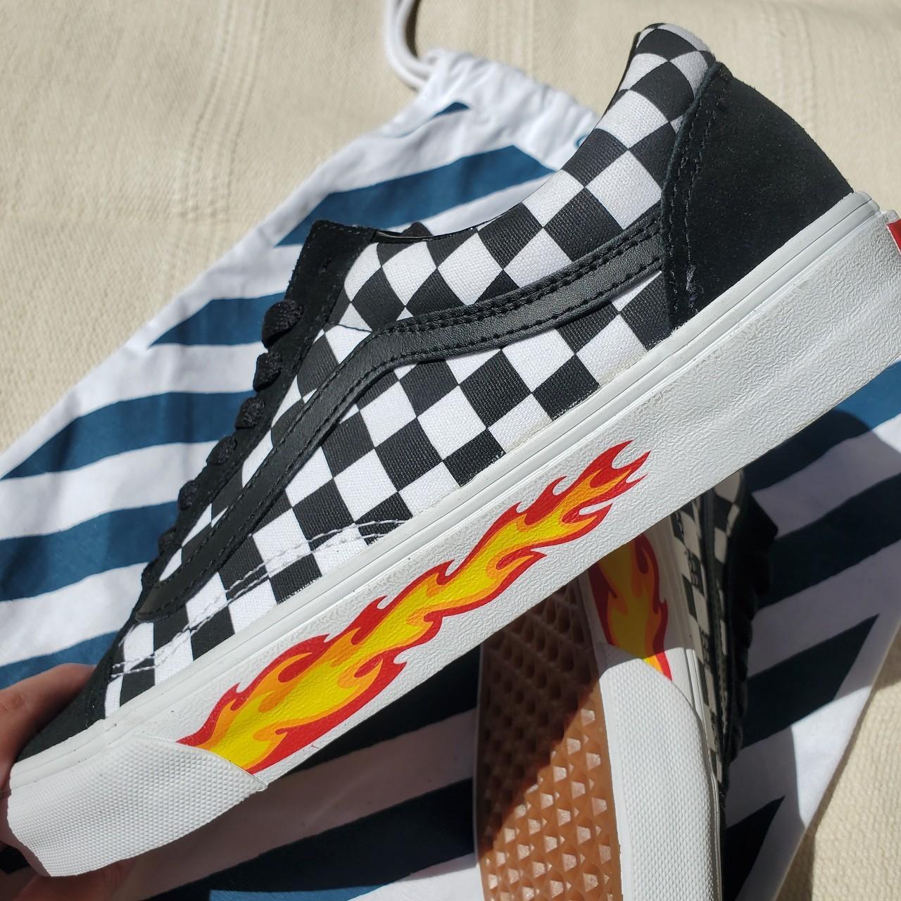 Vans old skool hot sale black gingham trainers