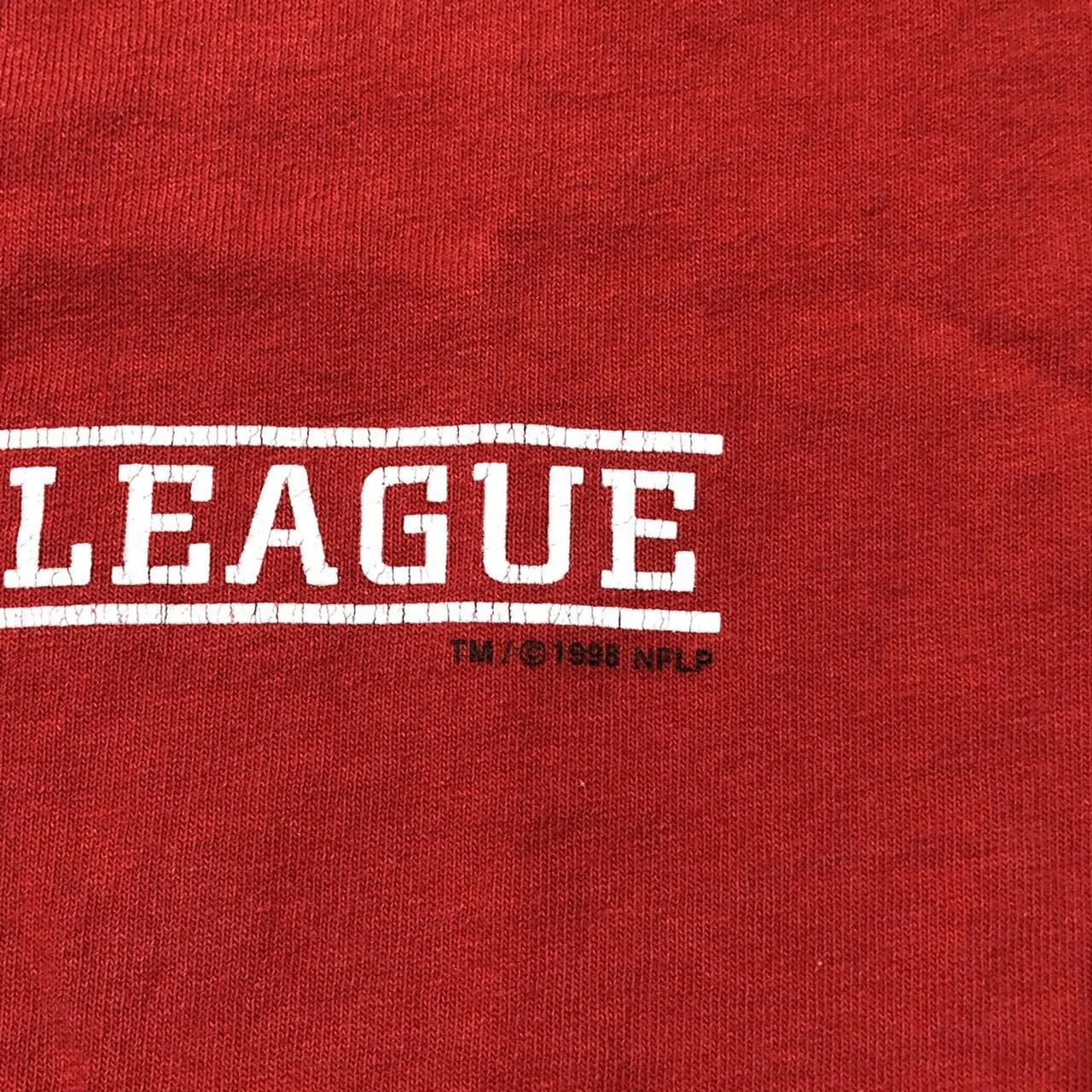 Lee Men's Red T-shirt | Depop