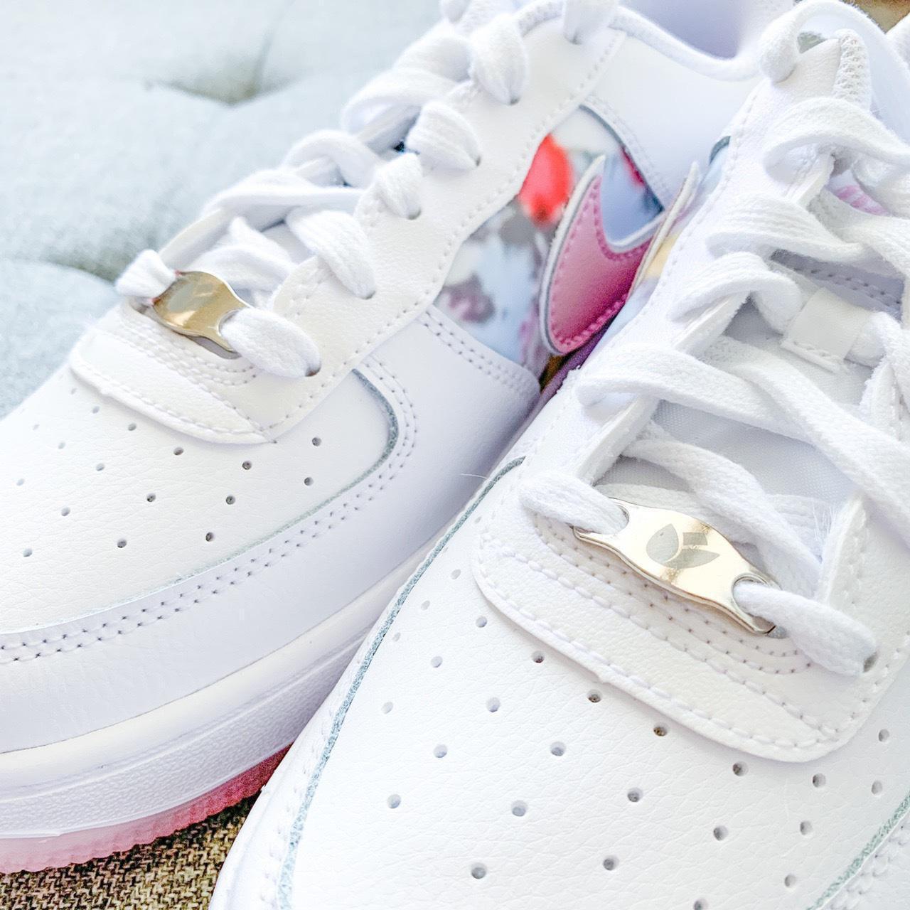 white pink nike air force 1