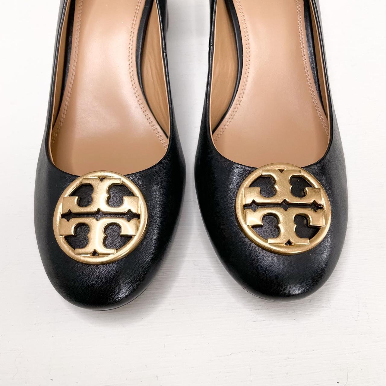 Tory Burch Chelsea Pump in black US women's size... - Depop