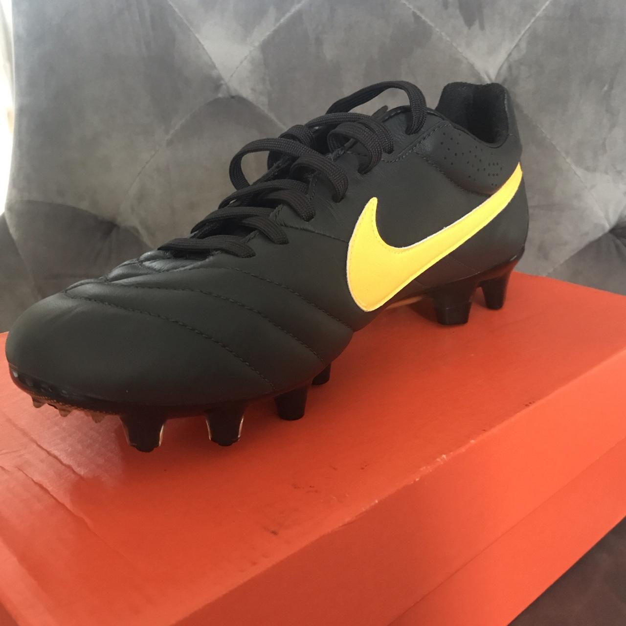 Nike tiempo best sale legend v sizing