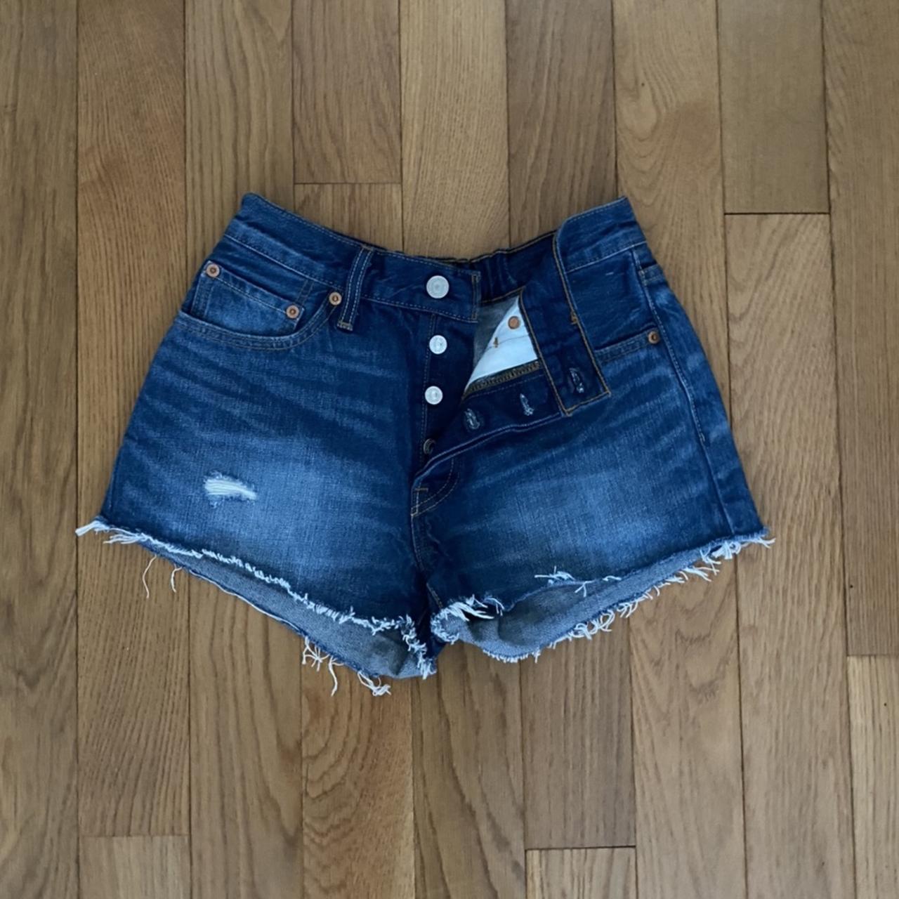 Levi’s jean shorts medium wash • new without tags •... - Depop