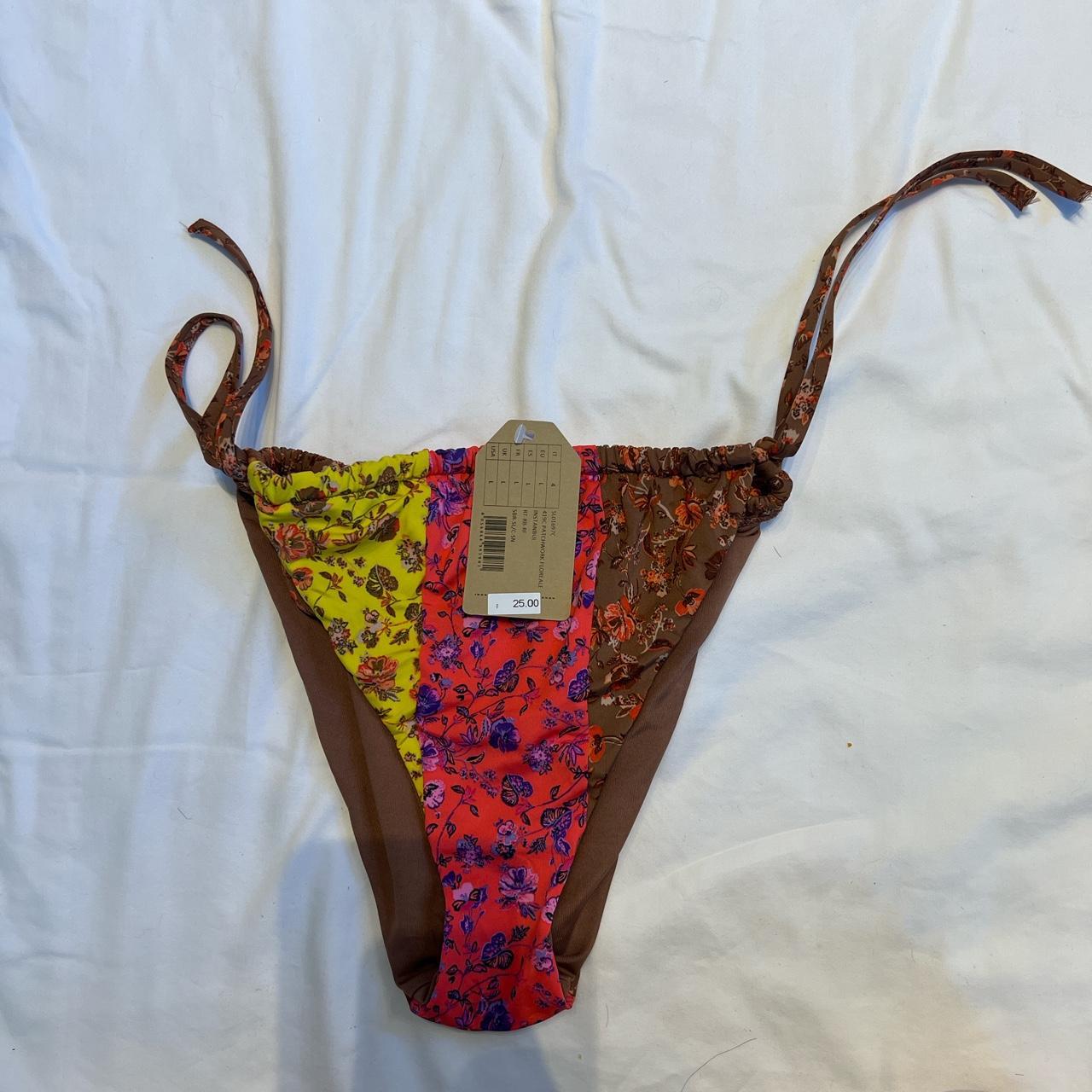 Calzedonia Women's Multi Bikinisandtankinisets Depop
