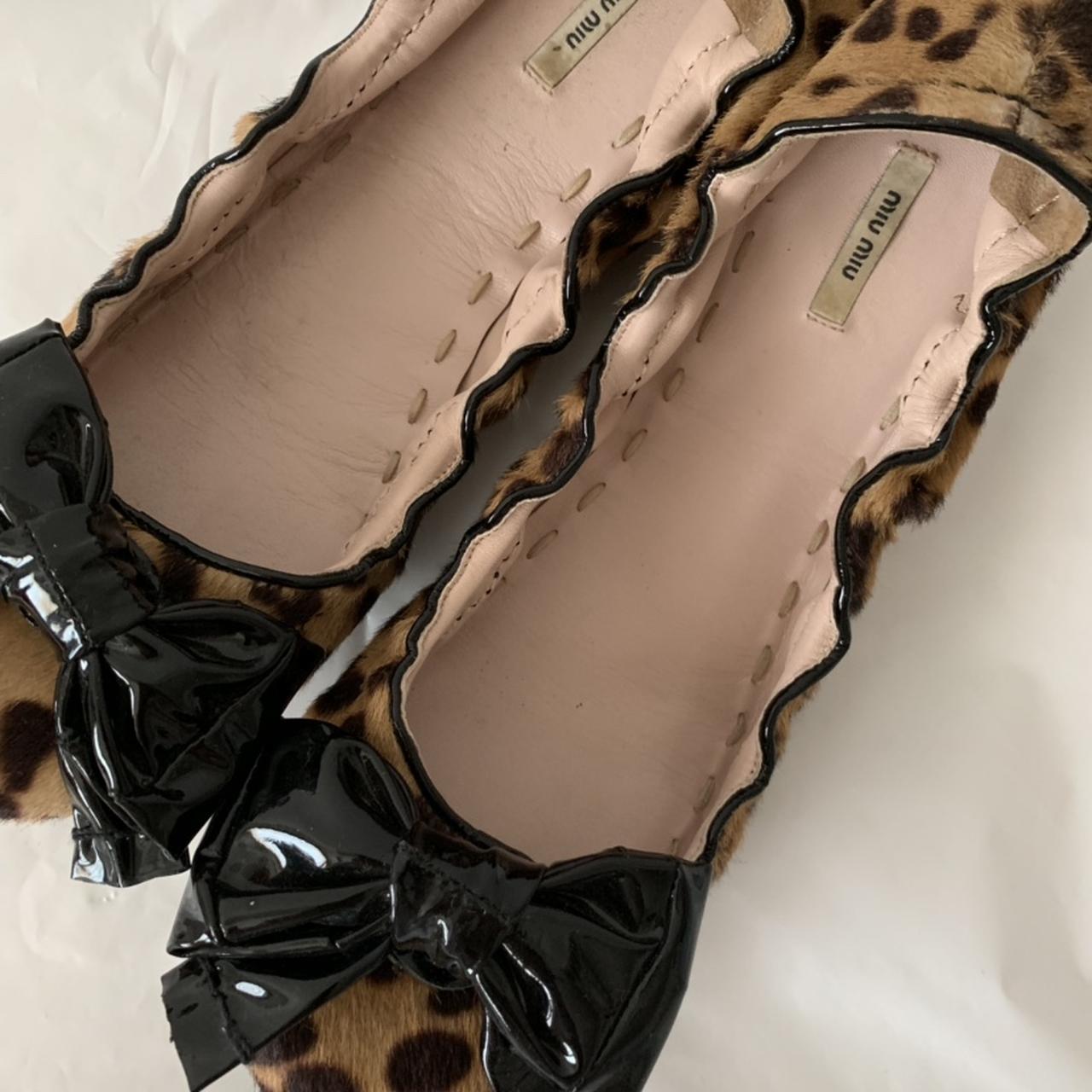 Ballerine miu miu con pelo maculato e fiocco Depop