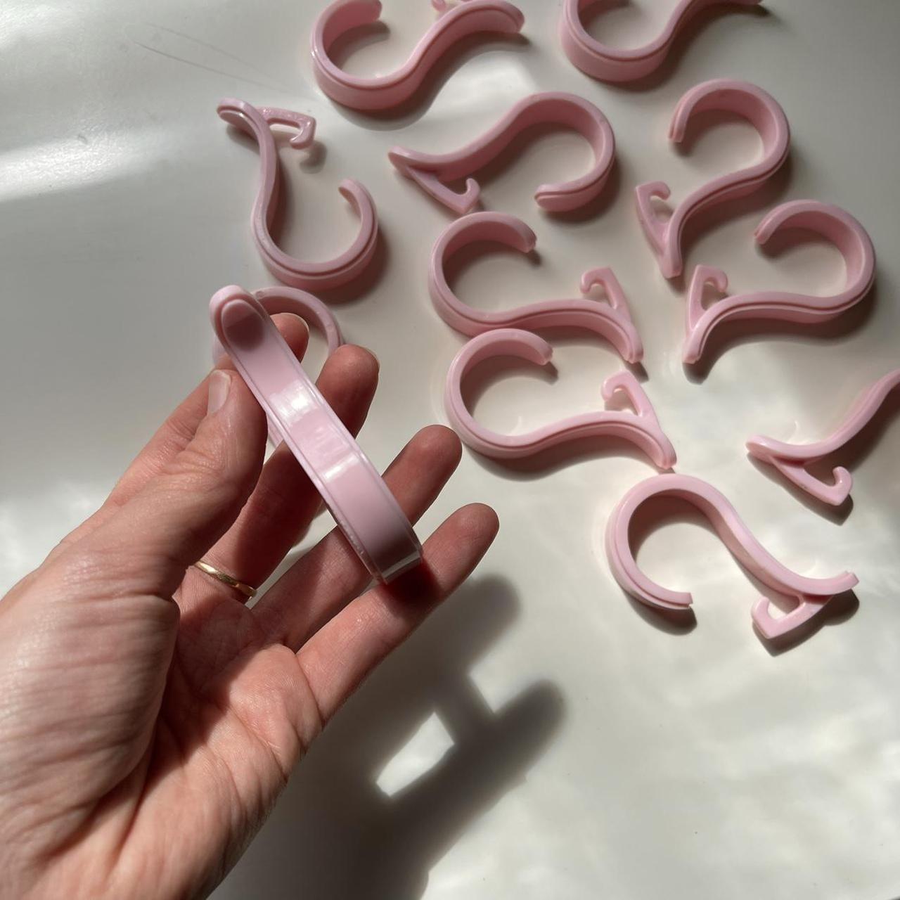 Vintage pink shower hooks Set of 12 Depop