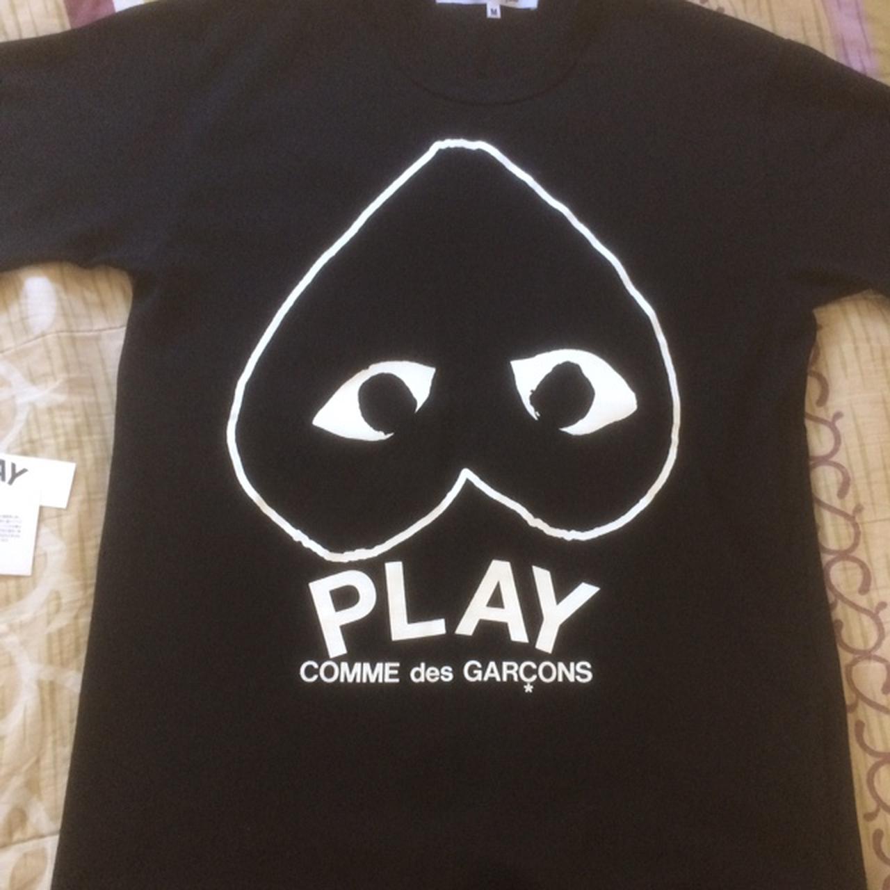 Comme des garcons play inverted heart hot sale logo tee