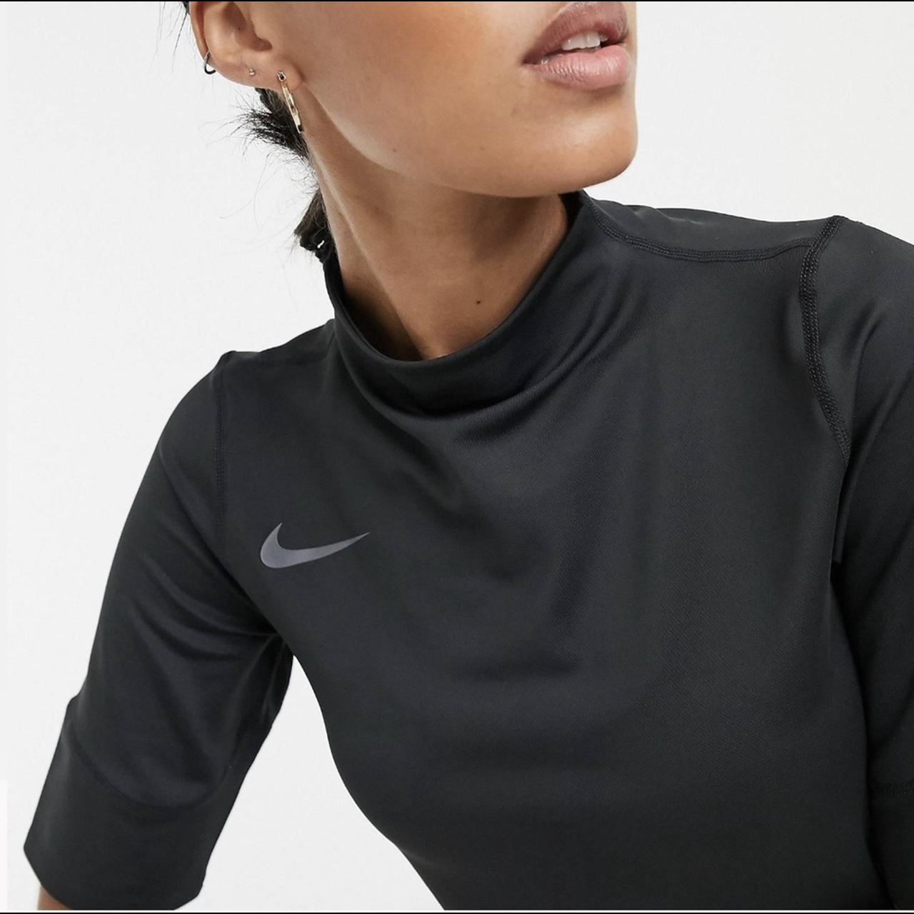 nike crop gym top