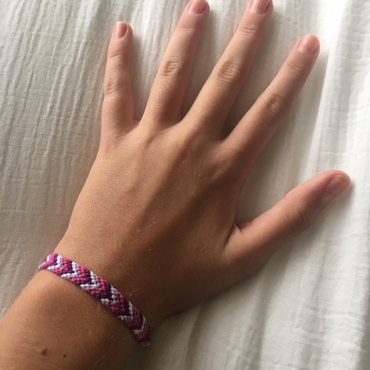 Chevron friendship bracelet patterns/colors . - Depop