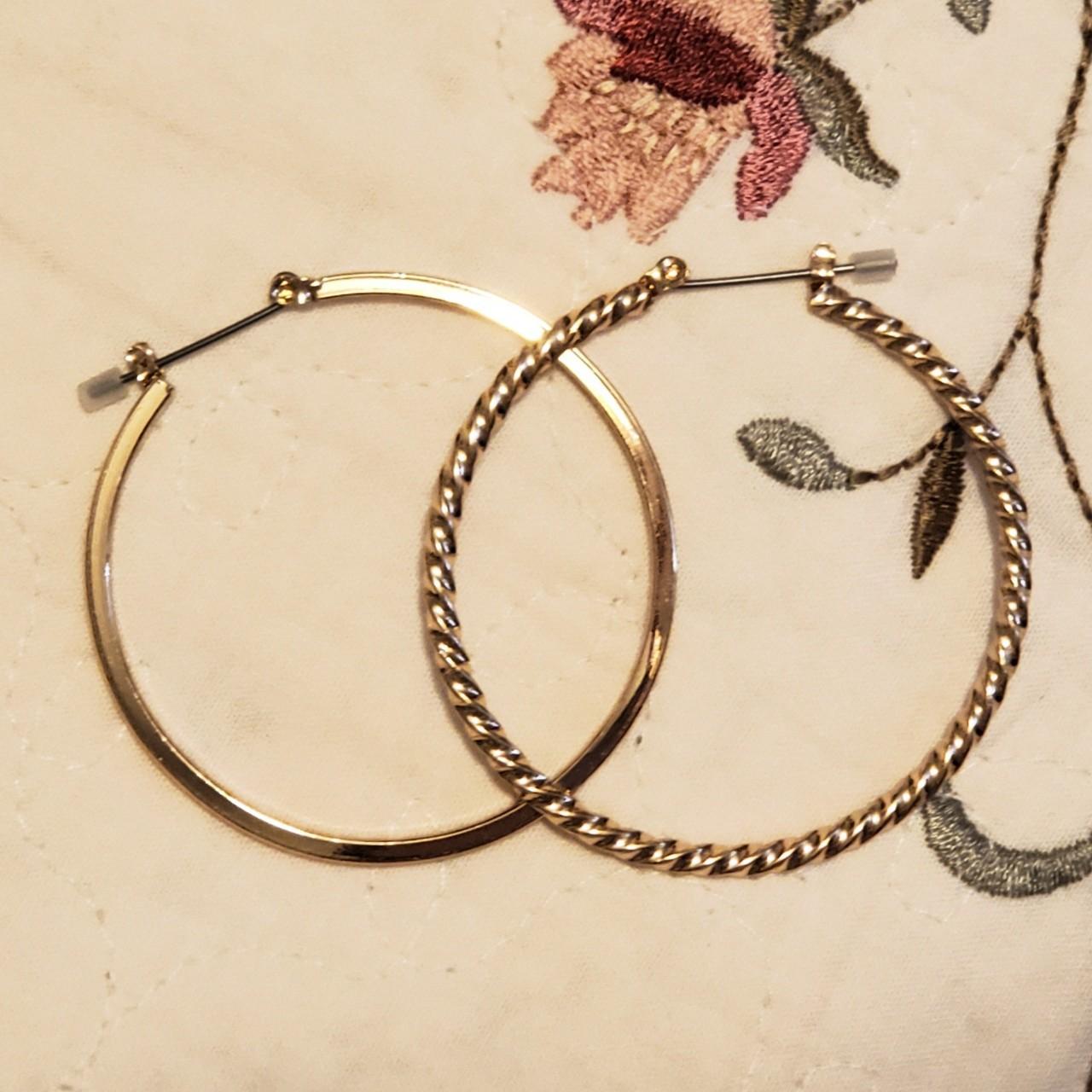 🌟 MISMATCHED GOLD HOOP EARRINGS 🌟 - a little over... - Depop