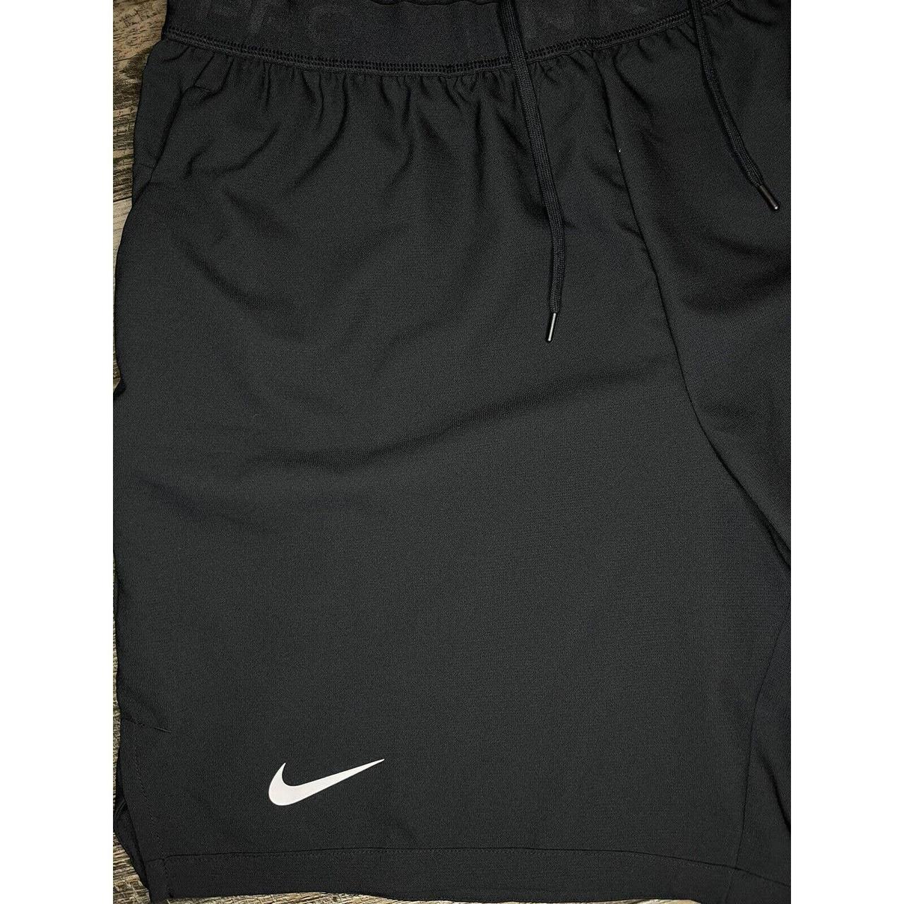 Pittsburgh sale Pirates Nike Team Issued Player Kevin Young Flex Vent Shorts Size 2XL