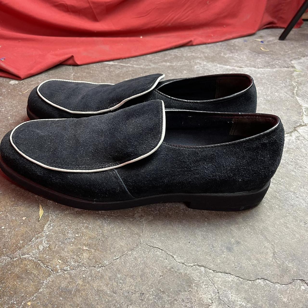 Hush Puppies size 11 but definitely fits smaller for... Depop