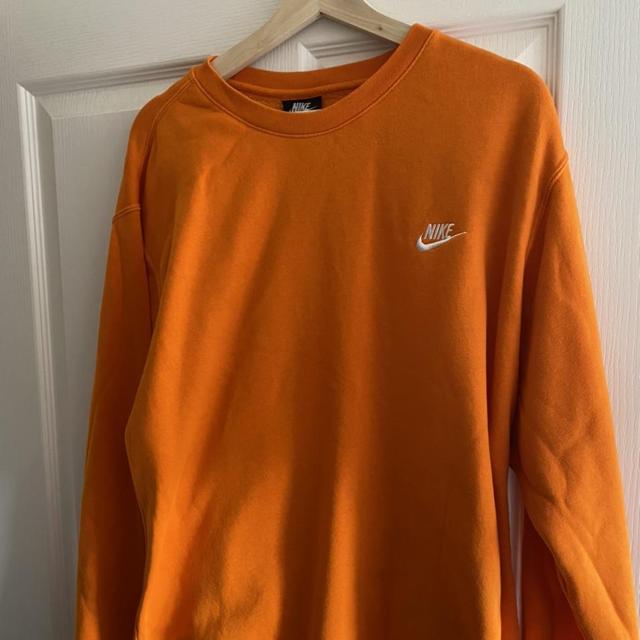 orange nike crewneck sweatshirt