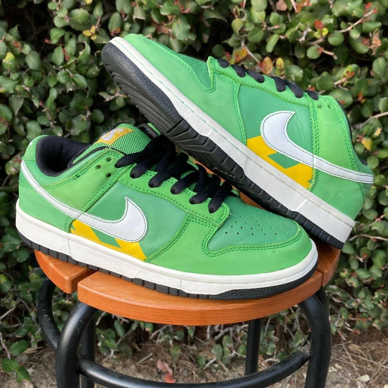nike sb dunk low tokyo taxi