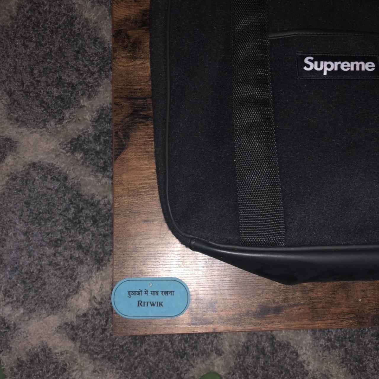 Supreme polartec tote black one size - Depop