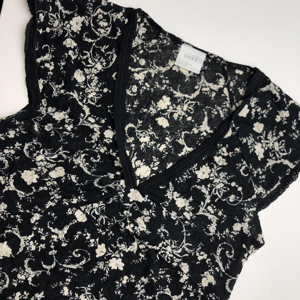 Super cute y2k black white floral patterned stretchy... - Depop