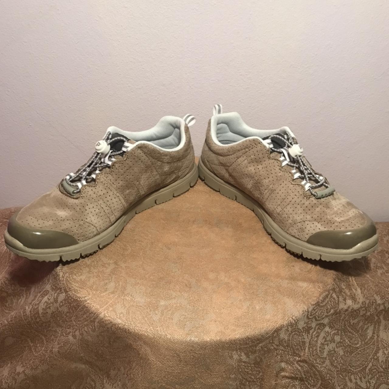 adidas yeezy 380 calcite glow