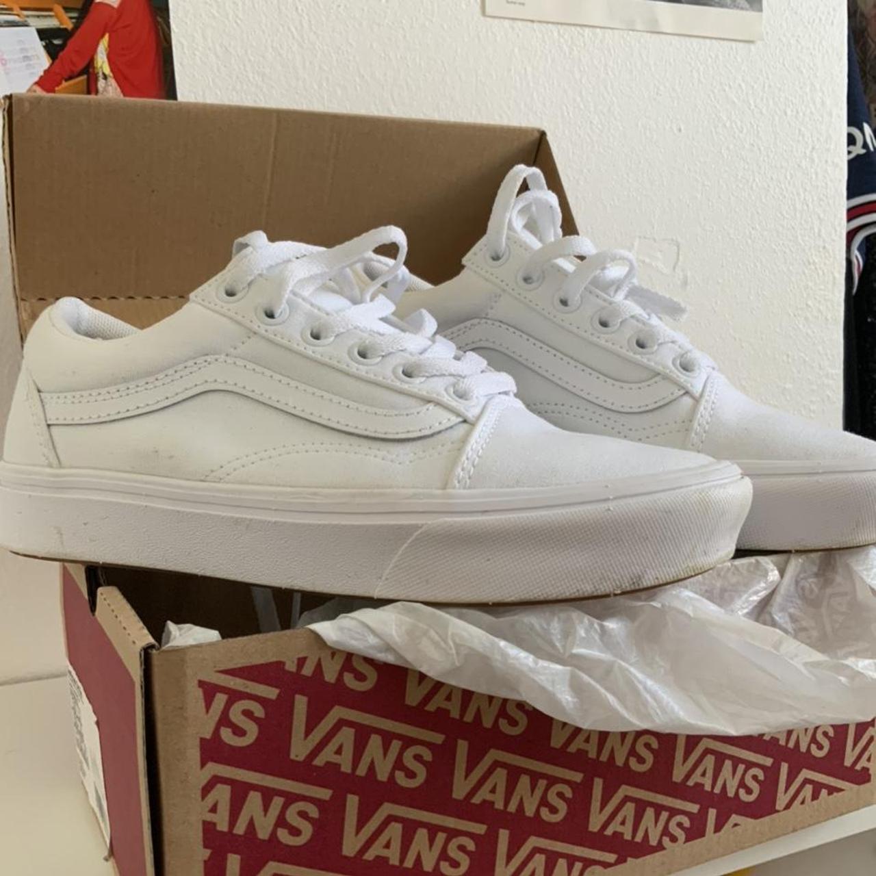 white vans size 6.5