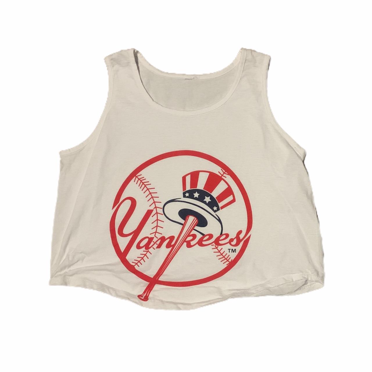 Yankees vintage cropped t-shirt #yankees #croptop - Depop