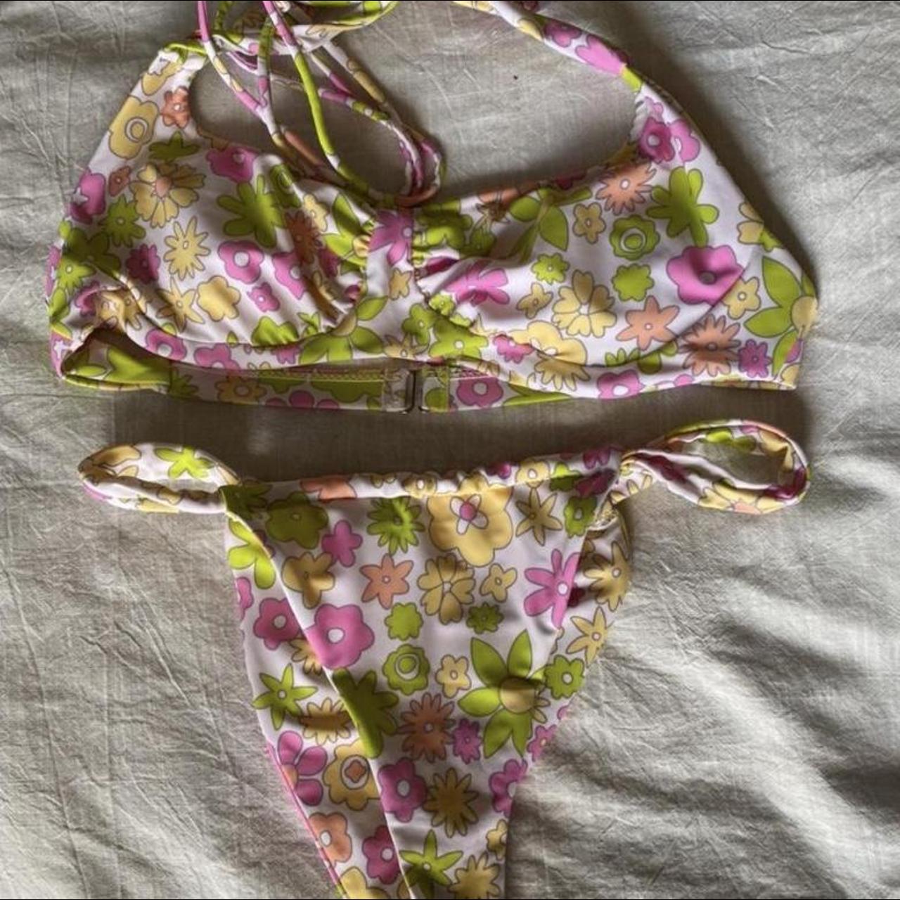 Aurelle bikini set super cute pattern size small... - Depop