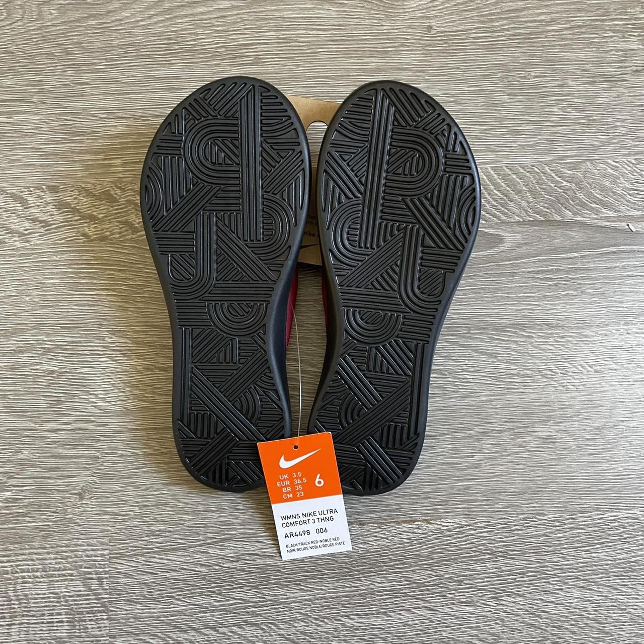 Nike ultra comfort 3 Sandal, BNWT, Color: Black/ Track