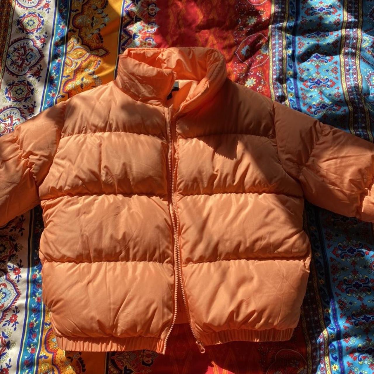 Cropped puffer jacket orange on sale