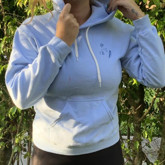 Emma chamberlain hotsell champion hoodie