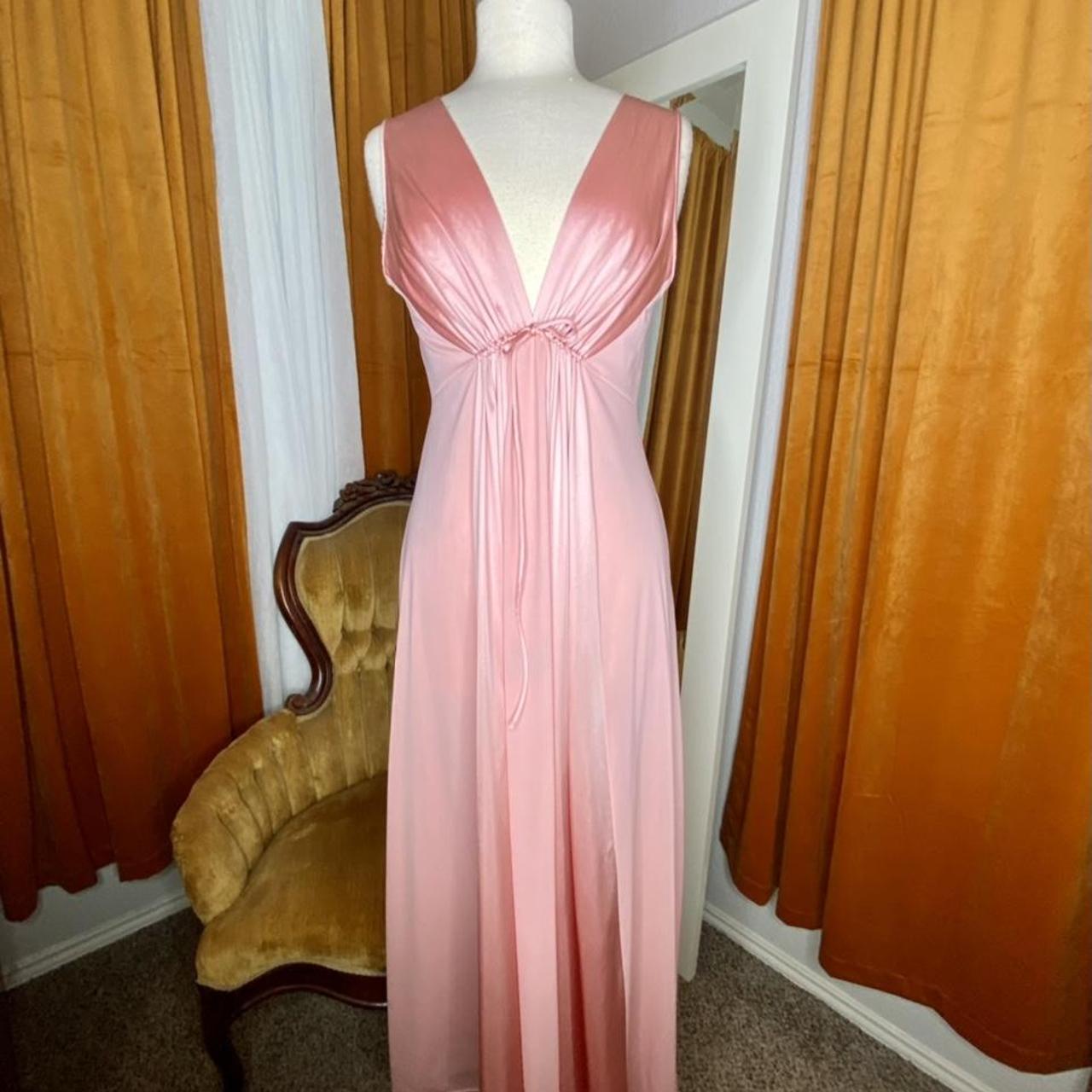 Vanity Fair Women's Pink Nightwear