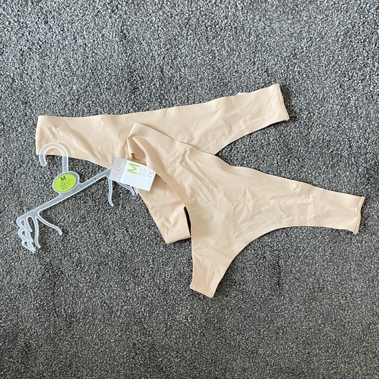 2 x No seams thongs lingerie , Brand new with tags.