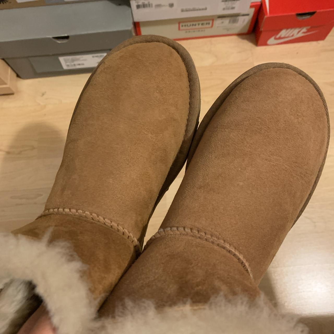 bailey button uggs mini