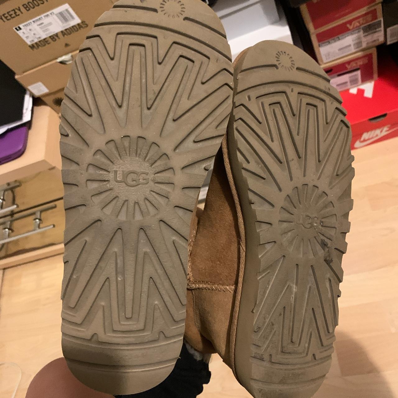 bailey button uggs mini