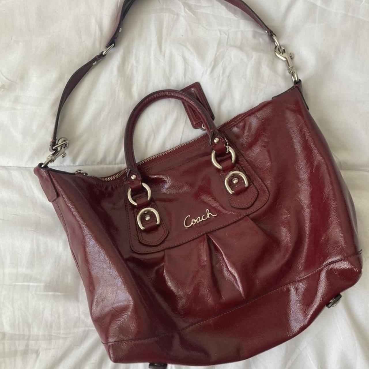 Red discount purse coach