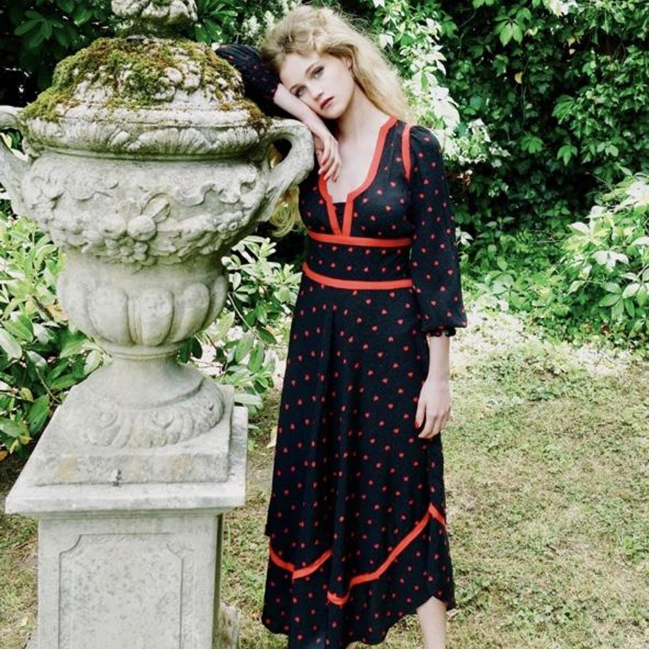 Coco Fennell size 6 heart dress final sale no returns 💖 Depop