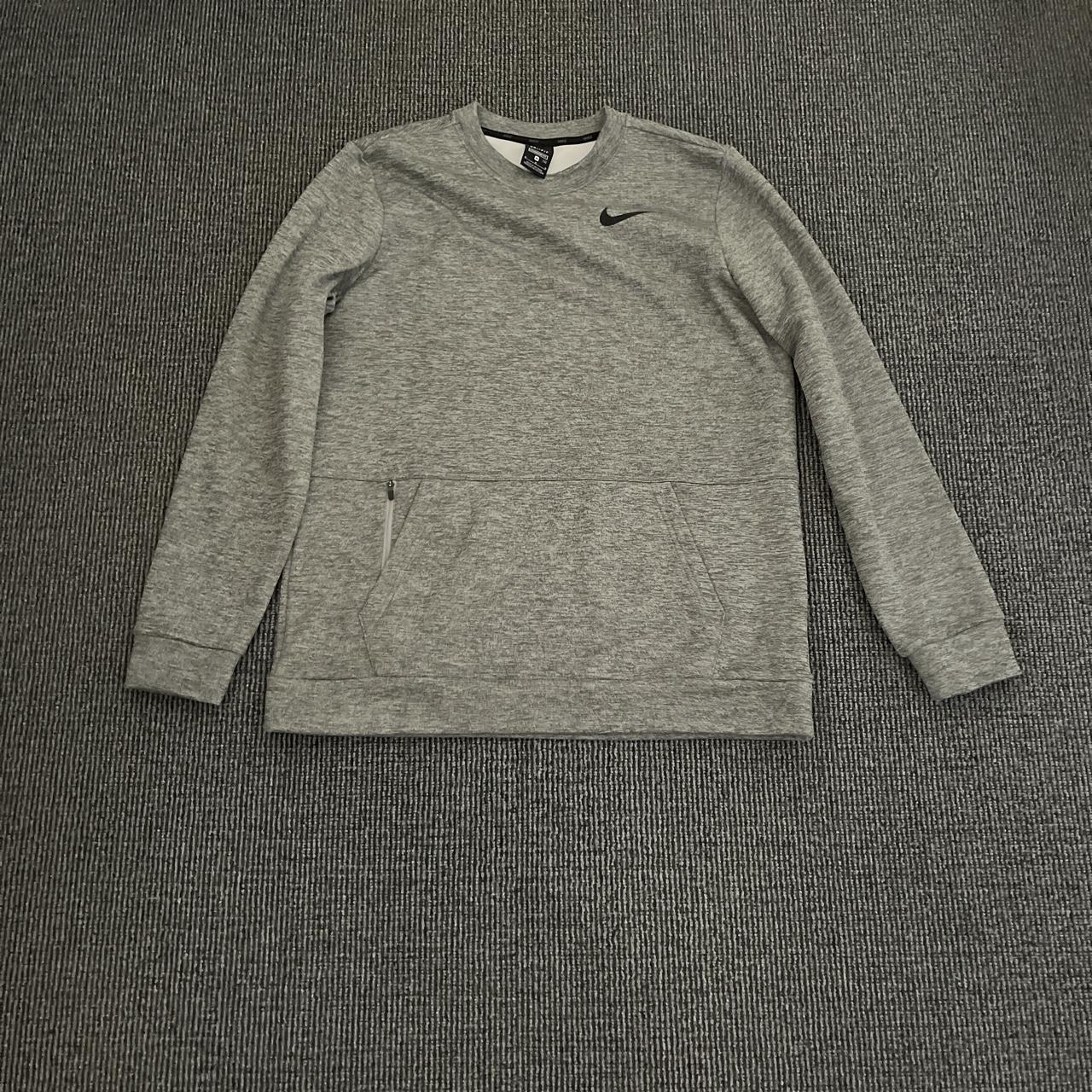 Nike therma best sale crew sweatshirt