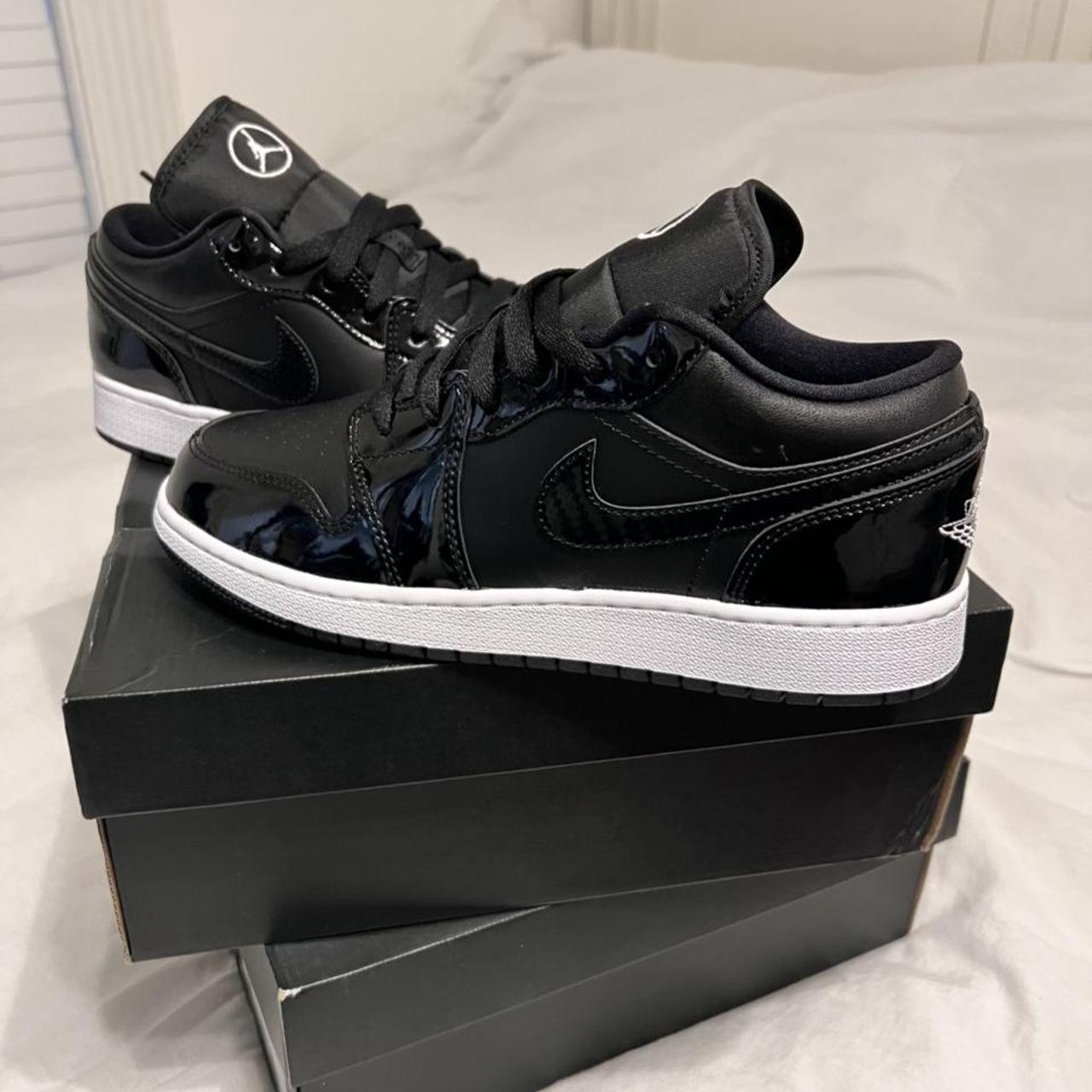 Air jordan 1 low se asw (gs) Size 7 youth / 8.5... - Depop