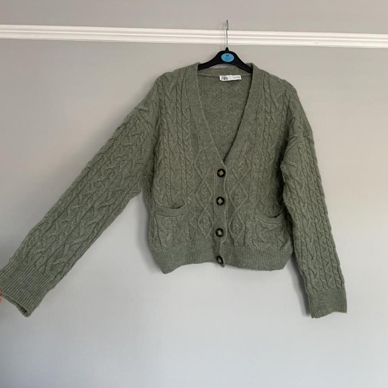 Small cardigan from Zara. Worn a few times, good... Depop