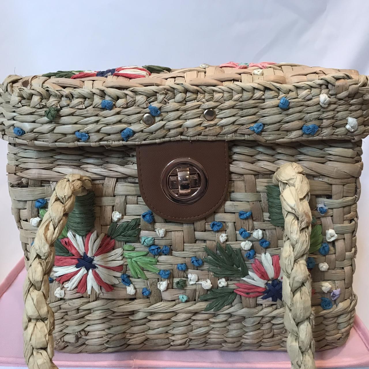 ZARA Basket Perfect for spring/ summer!! 🌸,