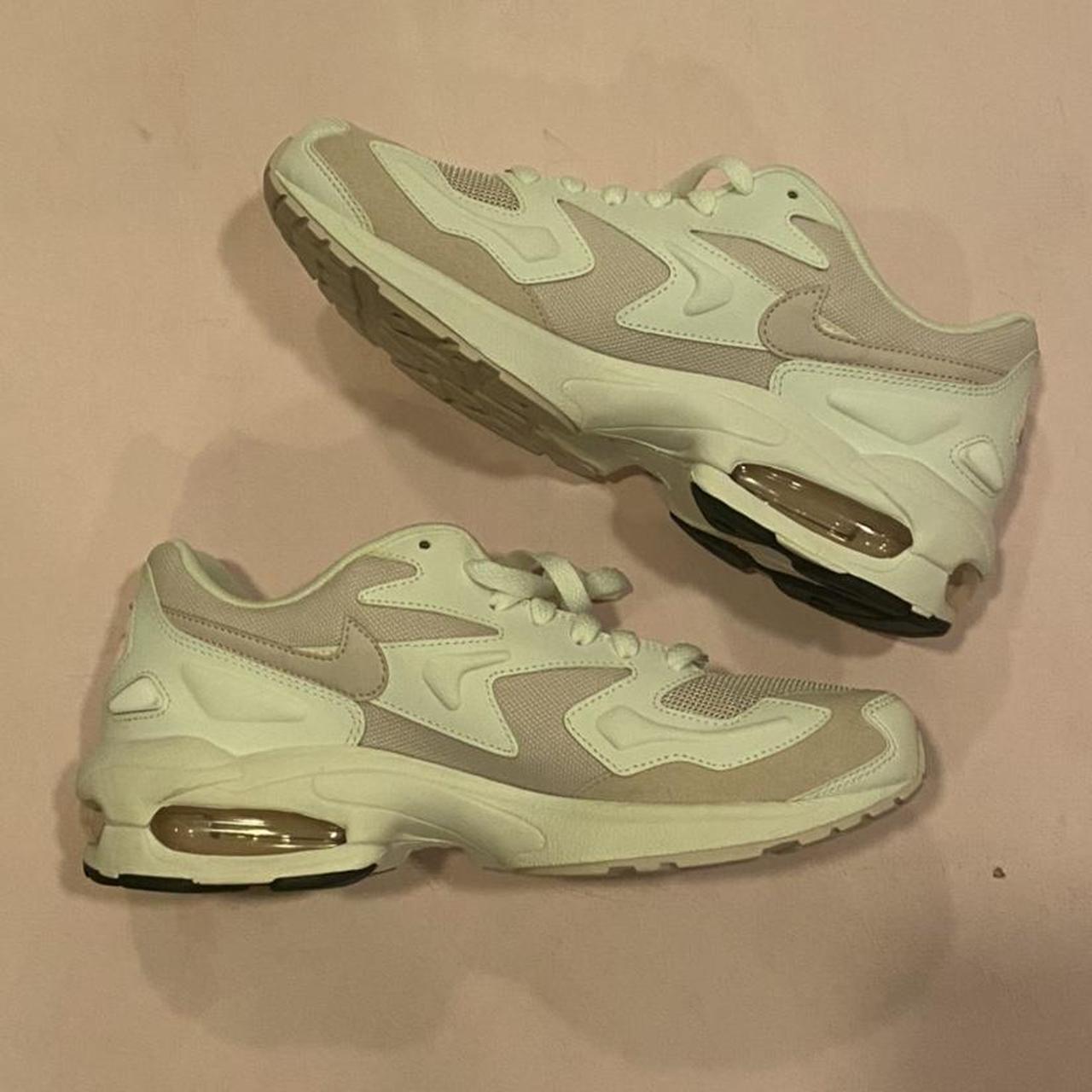 Air max 2 hot sale light womens