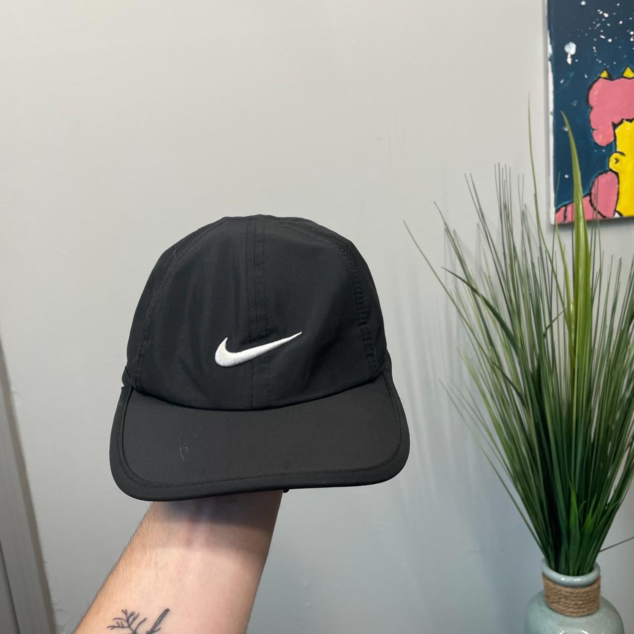 Nike Embroidered Featherlight Dri-fit Cap Men's - Depop