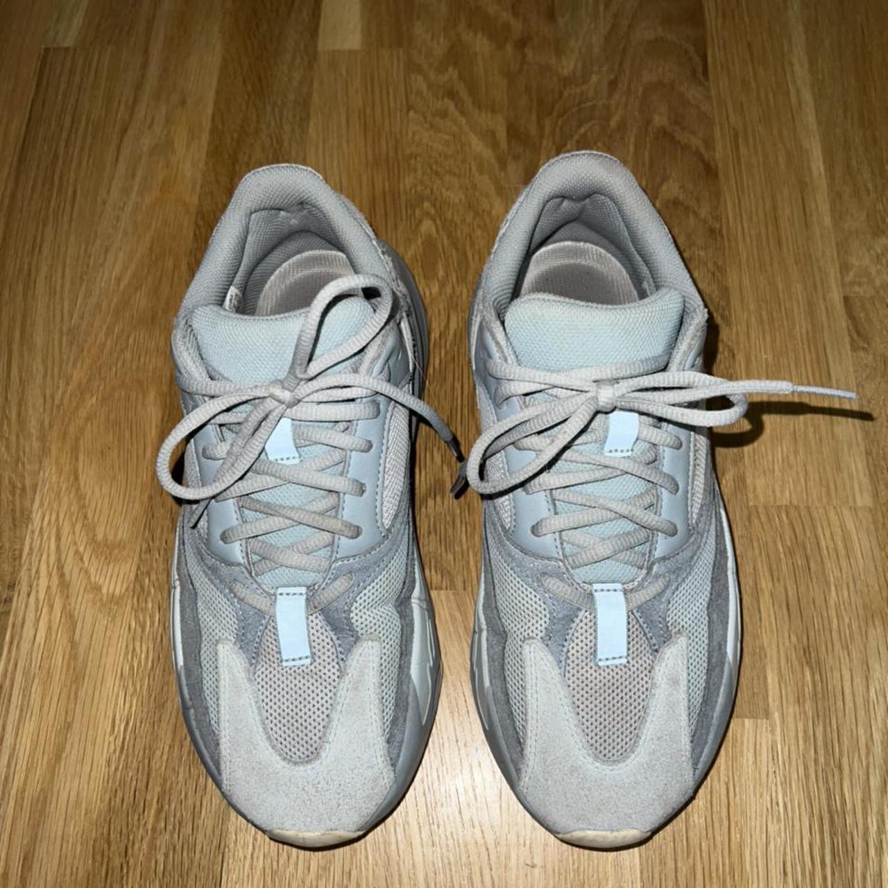 womens size 8 yeezy boost
