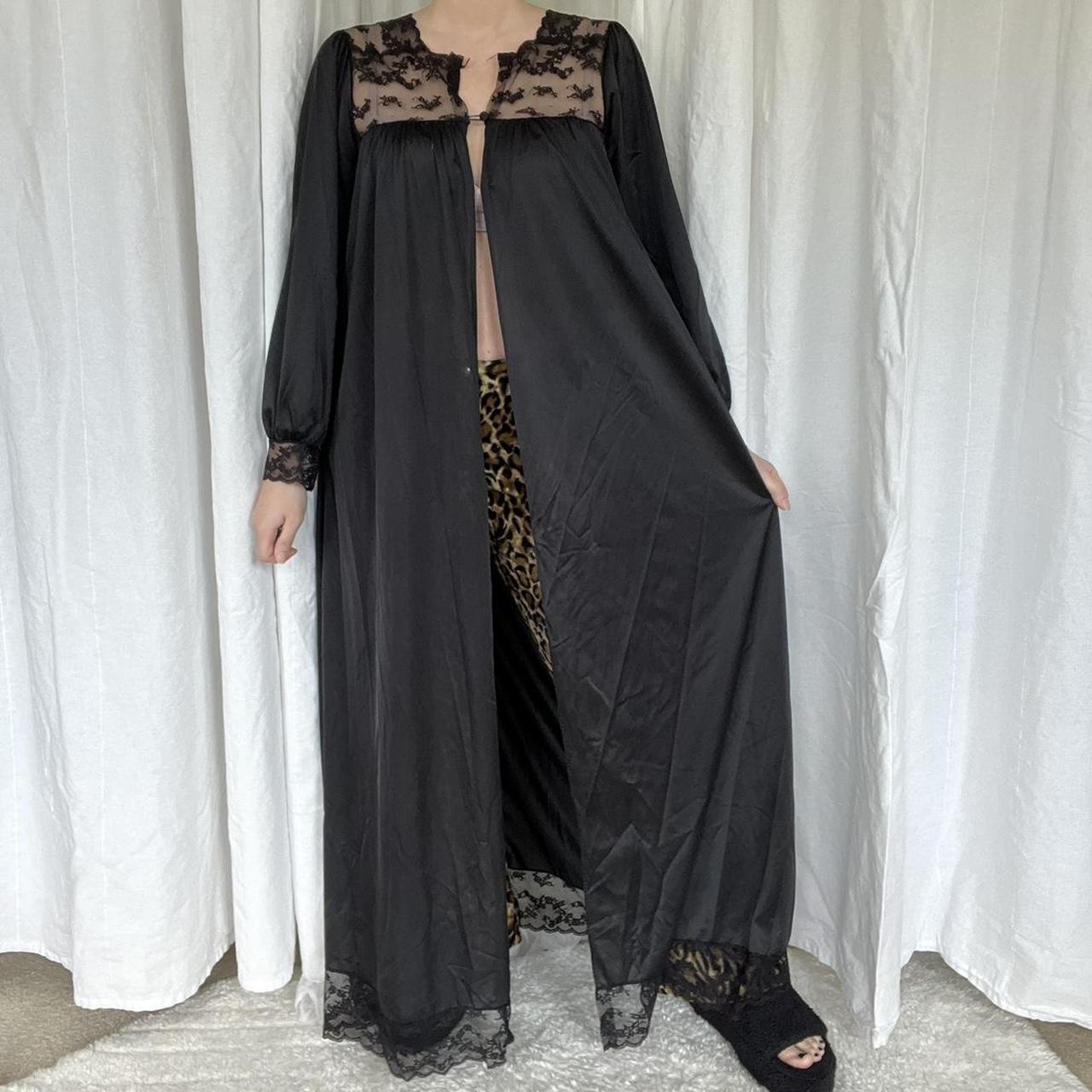 Miss Elaine Women's Black Robe (3)