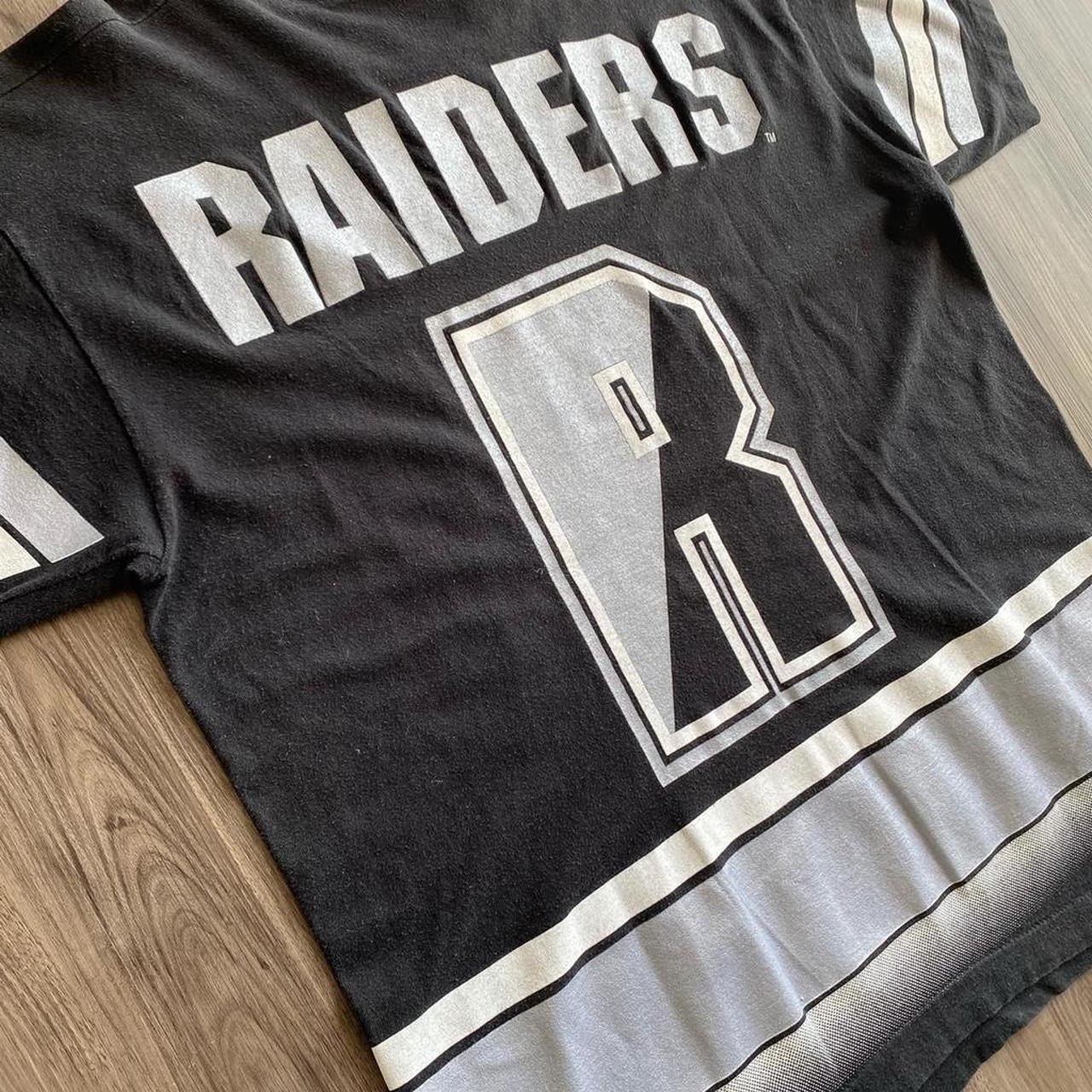 Vintage Oakland Raiders T Shirt , Sliver & Black...