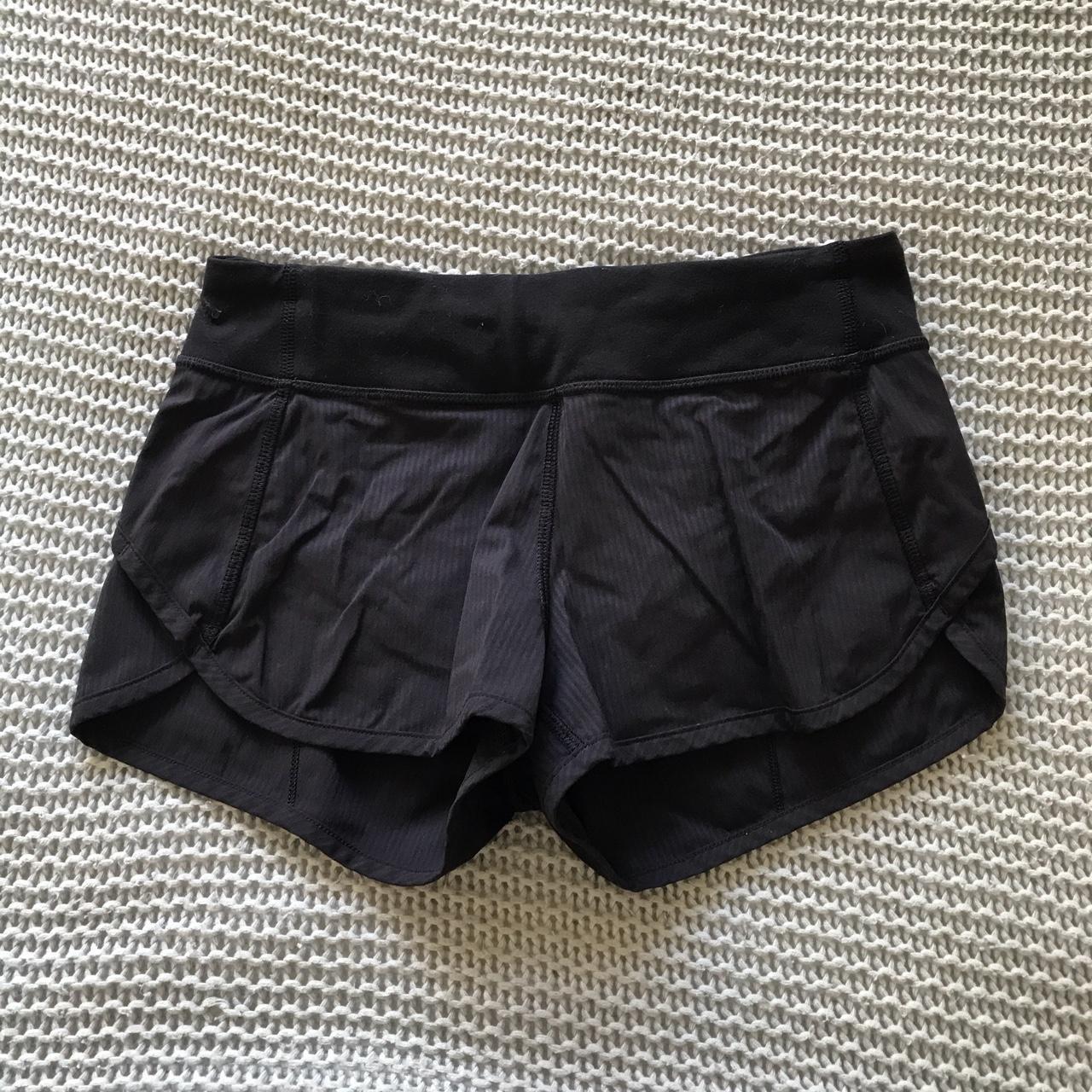 lululemon ivivva shorts size 12 (fits like a 0-2 in - Depop