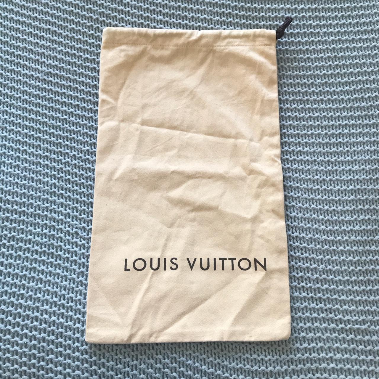 louis vuitton dust bag , 9.25 x 15.75 inches, no flaws