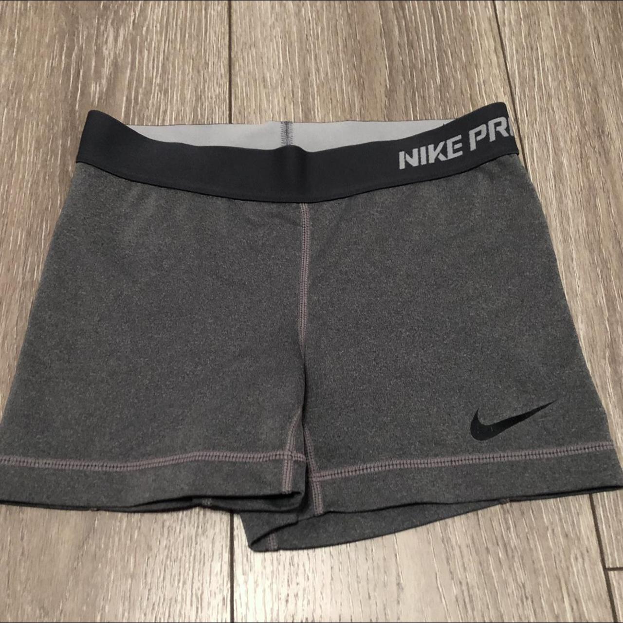 gray nike pro’s, perfect condition size XS - Depop