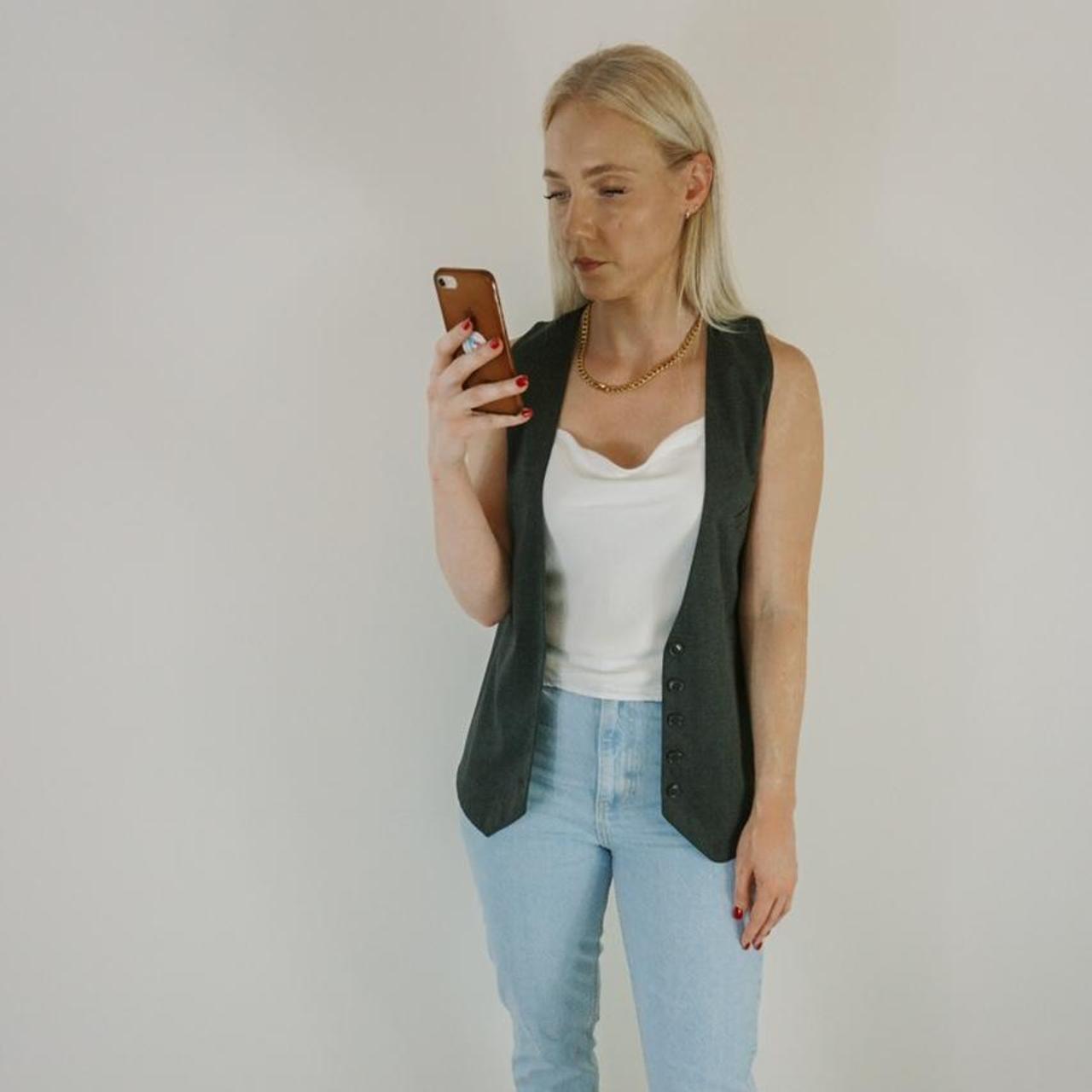 KOOKAÏ Women's Grey Coat Depop