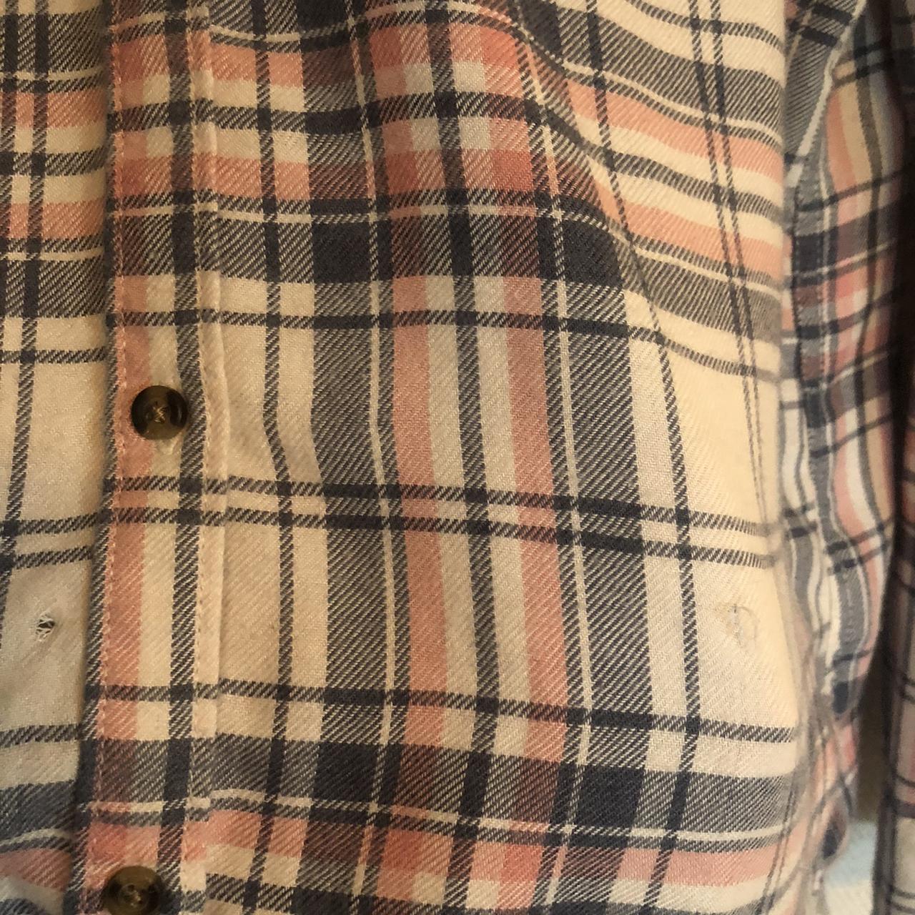 Hollister plaid flannel! super soft & cute, has a... - Depop