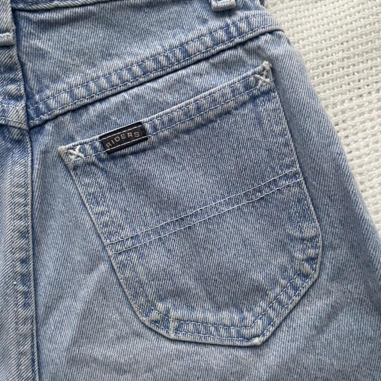 Cute lil vintage denim shorts 24 inch waist Riders... - Depop